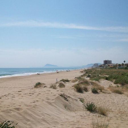 Neptuno Apartamento - Frente A La Playa Daimús Exterior foto